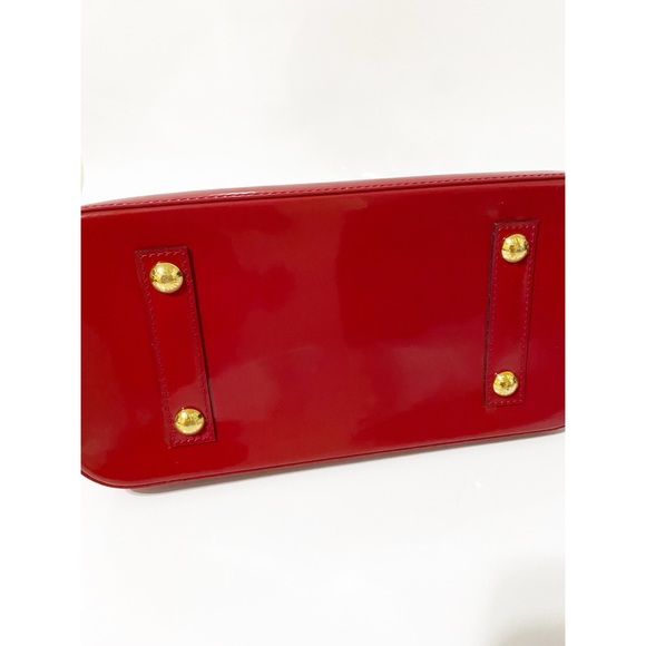 LOUIS VUITTON Monogram Vernis Alma PM Handbag Patent Leather Red. - Picture 6 of 12